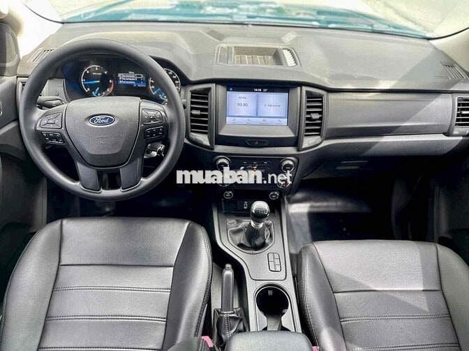 Ford Ranger 2020 XLS 2.2L 4x2 MT. Trả trước 180tr.