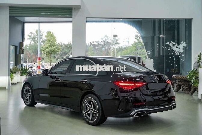 Mercedes C300 AMG All New V1 2022 Black Edition.