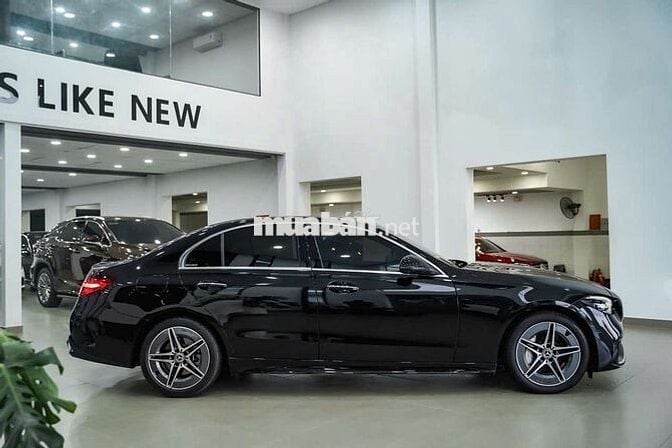 Mercedes C300 AMG All New V1 2022 Black Edition.