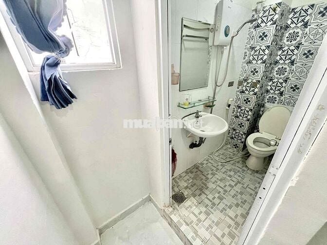 CHO THUÊ CĂN HỘ NGAY CẦU VƯỢT 3/2 QUẬN 10 - WC RIÊNG TRONG PHÒNG