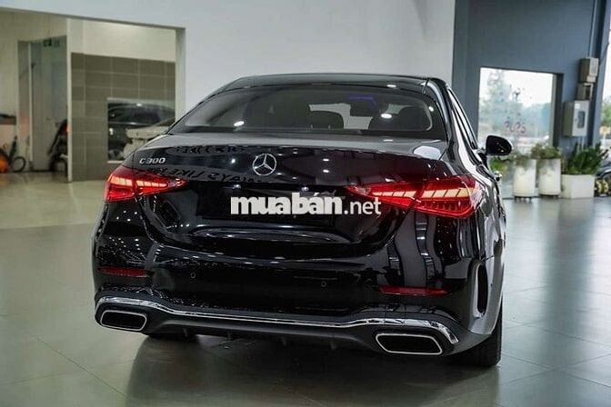 Mercedes C300 AMG All New V1 2022 Black Edition.