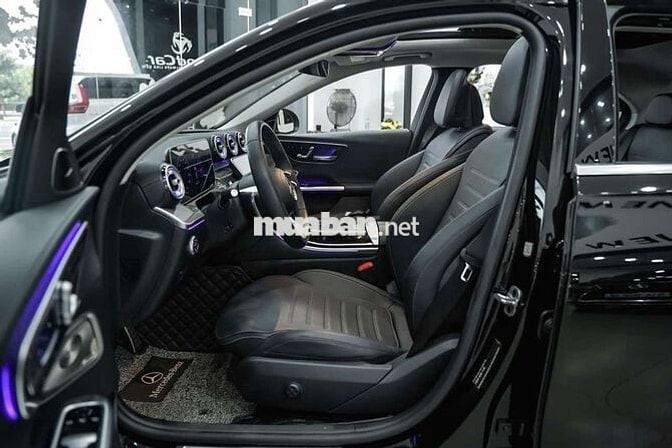 Mercedes C300 AMG All New V1 2022 Black Edition.