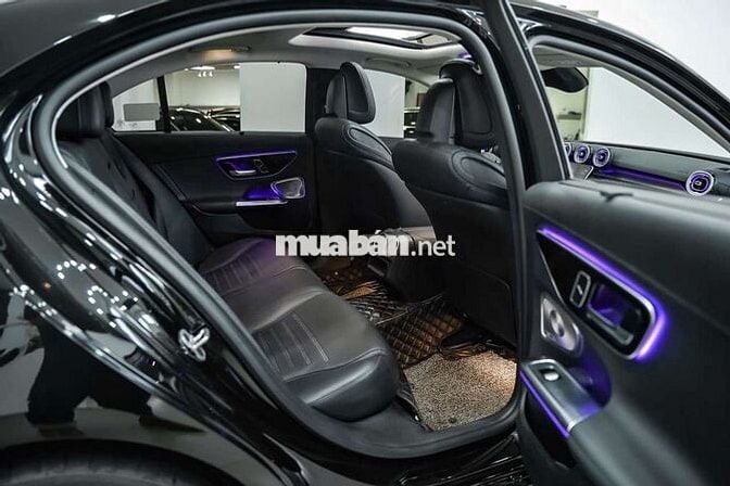 Mercedes C300 AMG All New V1 2022 Black Edition.