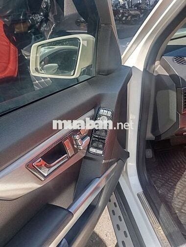 Mercedes-Benz GLK Trắng 5 chỗ