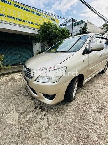 Toyota Innova 2012 2.0E - 012010 km