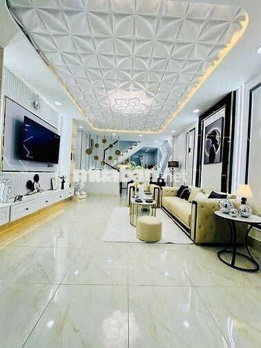 Chính chủ bán nhà đẹp full nội thất ngang 4m dài 13m