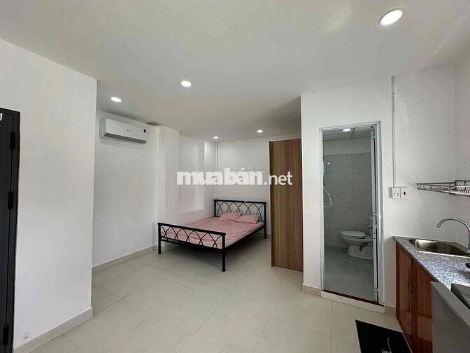 CĂN HỘ DỊCH VỤ FULL NỘI THẤT NGAY ĐH NTT , VĂN LANG