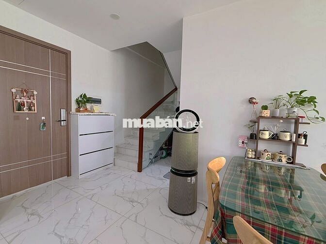 Vào luôn CH Duplex Vinhomes Gardenia 110m2 3N nội thất đẹp giá 19tr/th