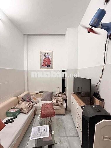 Nhà 3 tầng Tân Kỳ Tân Quý, DT 8x8, đúc BTCT kiên cố, chỉ 5,3T còn TL