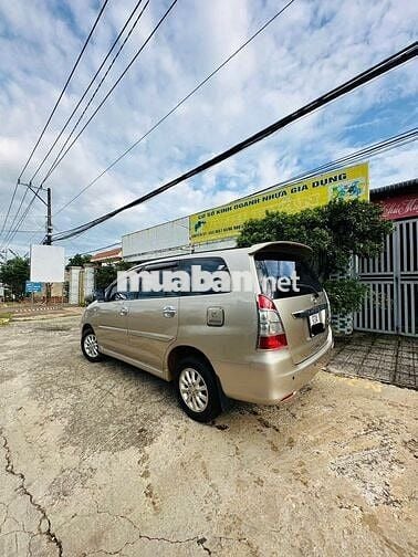 Toyota Innova 2012 2.0E - 012010 km