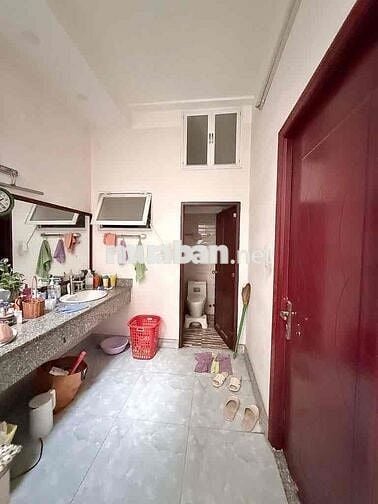 Nhà 3 tầng Tân Kỳ Tân Quý, DT 8x8, đúc BTCT kiên cố, chỉ 5,3T còn TL