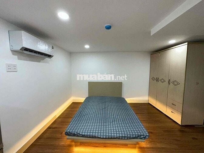 CĂN HỘ DỊCH VỤ FULL NỘI THẤT NGAY ĐH NTT , VĂN LANG