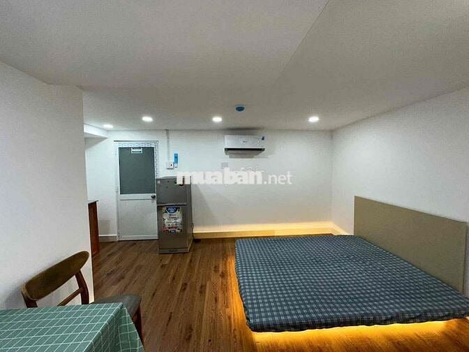 CĂN HỘ DỊCH VỤ FULL NỘI THẤT NGAY ĐH NTT , VĂN LANG