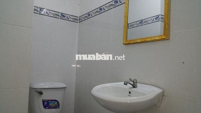 Phòng còn mới , 1 trệt 1 lầu đúc, Hồ Văn Long, P. Bình Tân, HCM