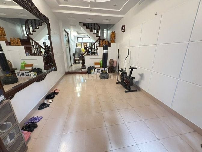 Ngõ 55 Hoàng Hoa Thám – Ba Đình – 55 M2 – 4 T – MT 3.6 M – Giá 14.3 Tỷ