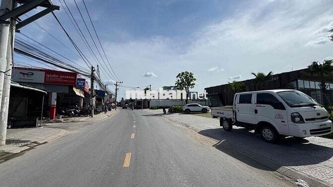 4578m2 có 1000m2 thổ cư đất mặt tiền ngang 61m.Đang cho thuê 80tr/than