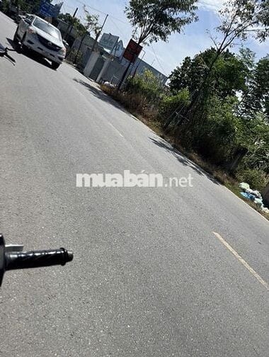 MẸ NHẬP VIỆN, CẦN CHUYỂN TUYẾN TP - BÁN GẤP MT 210M2 HL2 SHR CHỈ 650TR