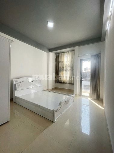 Chính chủ bán Nhà mặt tiền số 104 Lạc Long Quân, P.3, Q.11