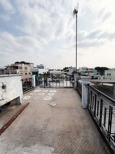 Chính chủ bán Nhà mặt tiền số 104 Lạc Long Quân, P.3, Q.11