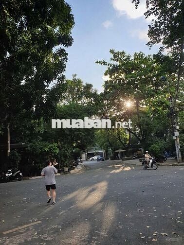 BÁN NHÀ MẶT TIỀN KINH DOANH TRẦN KẾ XƯƠNG PHƯỜNG 7 DT 43M2 GIÁ 7.3 TỶ