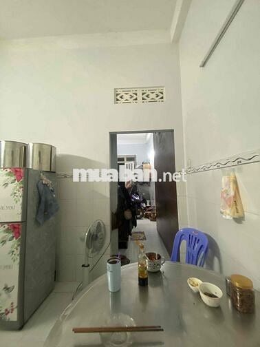 bán nhà nhỏ xinh giá 1.99 tỷ  DT 4x9 trệt lầu hẻm 6m cách đường Huỳnh