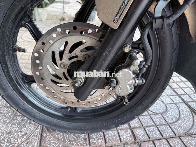 Airbalade fi 2010 zin màu hot, odo thấp, ngon