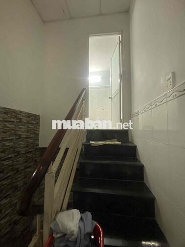 bán nhà nhỏ xinh giá 1.99 tỷ  DT 4x9 trệt lầu hẻm 6m cách đường Huỳnh