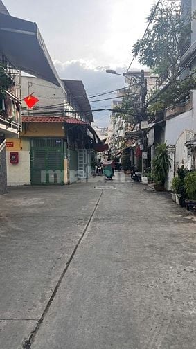 Hẻm Phú Thọ Hòa DT 4x15m 1 trệt + 2 lầu sân thượng 