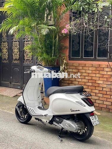 vespa úp led iget chính chủ.bán trả góp.trao đổi x