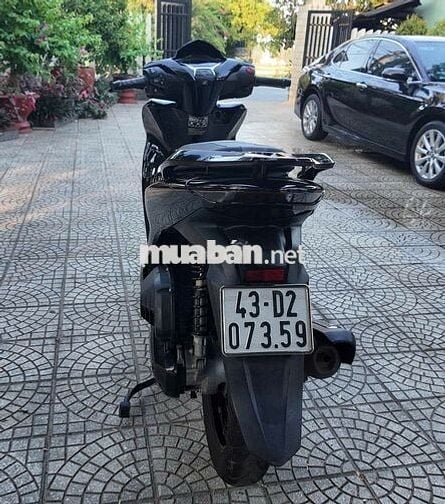 Lên đời 350 nên cần ra đi em SH 150