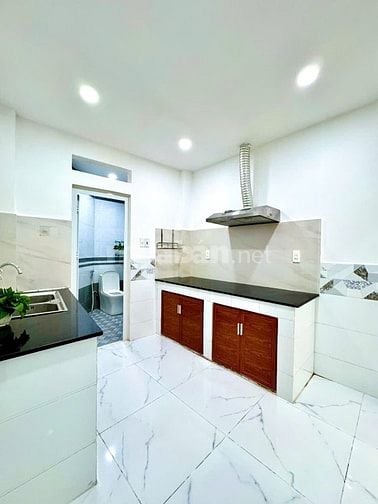 🌈 NHÀ 1LẦU MT ĐƯỜNG NGUYỄN TRỌNG TUYỂN, P15, QUẬN-PN