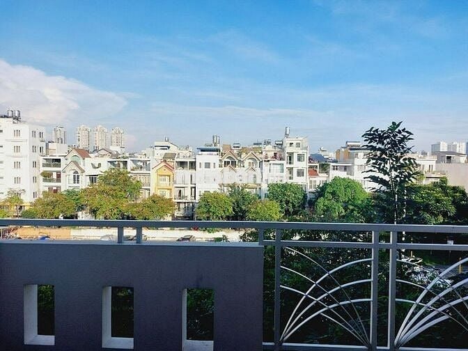 KTX khu dân cư Trung Sơn, gần đại học Tôn Đức Thắng