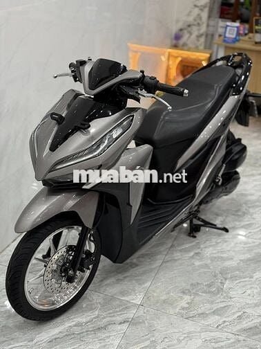 Honda Vario 125 màu Xám