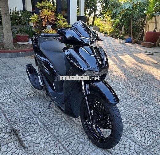 Lên đời 350 nên cần ra đi em SH 150