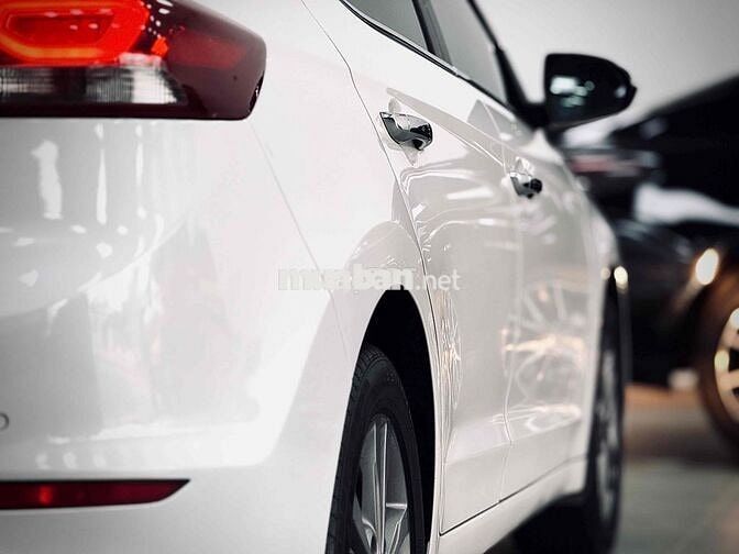 Hyundai Elantra GLS 1.6AT 2017 siêu đẹp