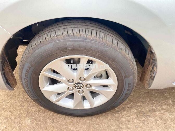 Toyota Innova 2017 2.0E số sàn 1 chủ