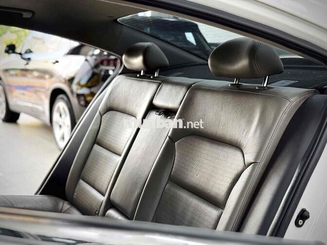 Hyundai Elantra GLS 1.6AT 2017 siêu đẹp