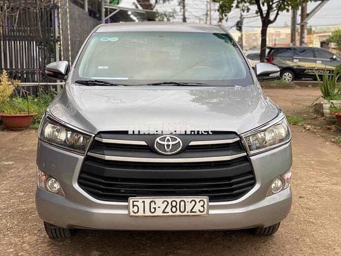 Toyota Innova 2017 2.0E số sàn 1 chủ