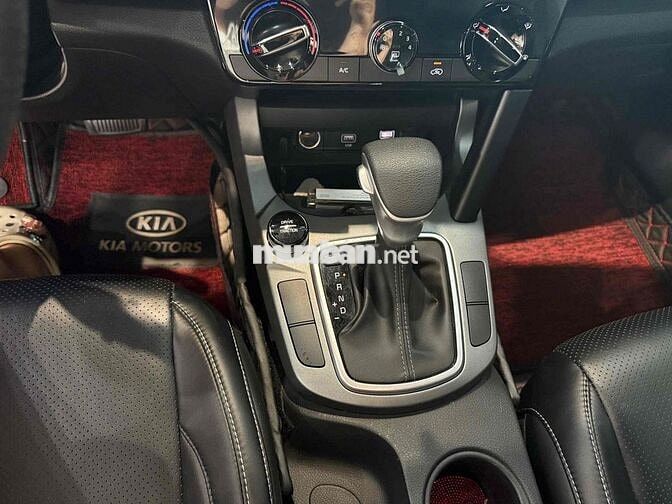 Kia Seltos 2022 Deluxe 1.4 AT - 11000 km một chủ