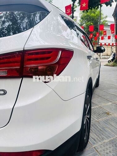 Hyundai Santa Fe 2015 2.4 Trắng 120000 km