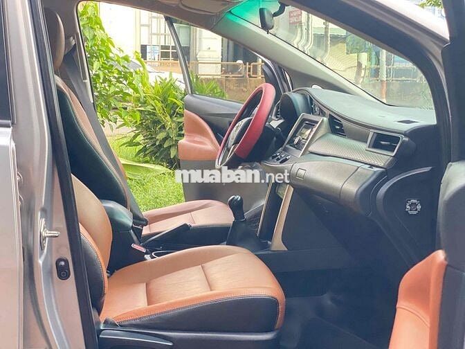 Toyota Innova 2017 2.0E số sàn 1 chủ