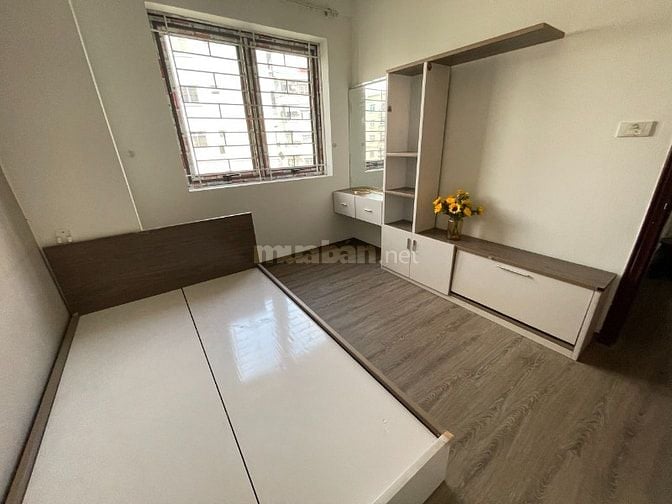 Cho thuê nhà chung cư CT Linh Đàm, Hoàng Mai. Căn góc 3 phòng ngủ