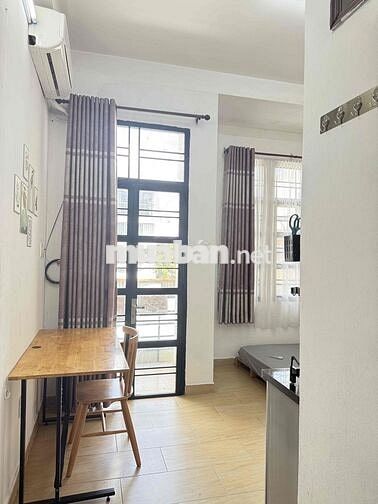 phòng ban công full nội thất Điện Biên Phủ quận 10