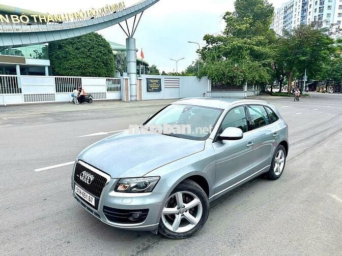 Audi Q5 2011 2.0T Premium Quattro - 98500 km