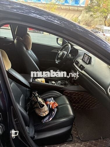 Mazda 3 2017 1.5 Sedan - 96000 km