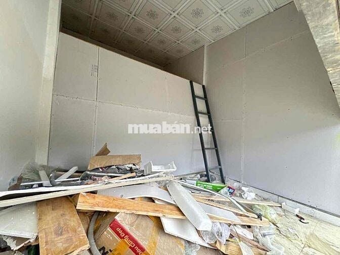 Mặt bằng mặt tiền đường Nguyễn Kiệm đối diện BV175