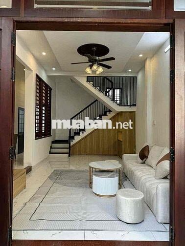 Bán nhà Hoàng Diệu, 3 tầng, 3pn, 2MT, full NT, dt đất 55m2, giá 4,86ty