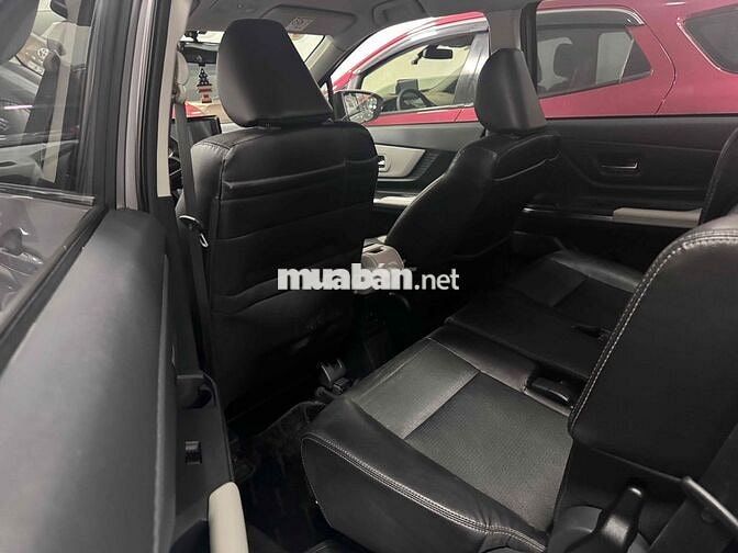 Toyota Veloz Cross 2022 CVT siêu mới