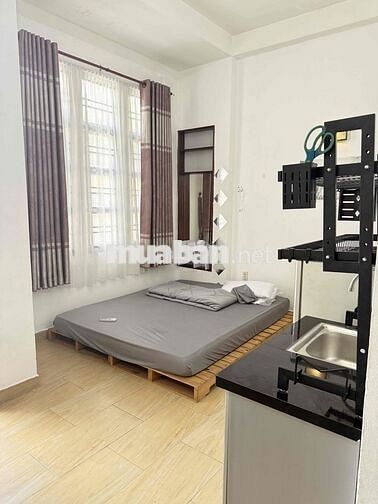 phòng ban công full nội thất Điện Biên Phủ quận 10