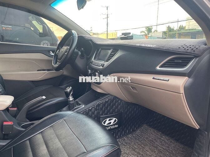 Hyundai Accent 2019 số sàn bản đủ